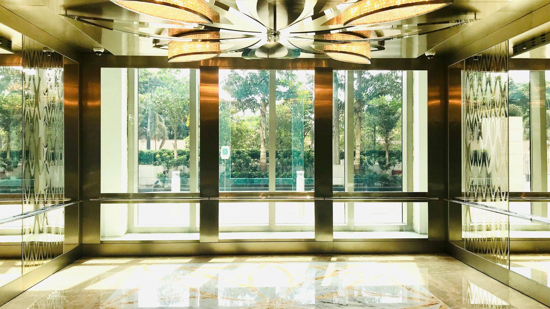 img_KONE 16TON elevator